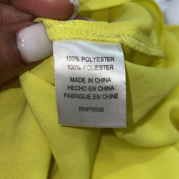 Neon Yellow Blouse 🌻 - Picture 5 of 6